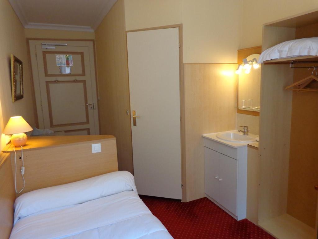 Hotel Continental Evian-les-Bains Phòng bức ảnh