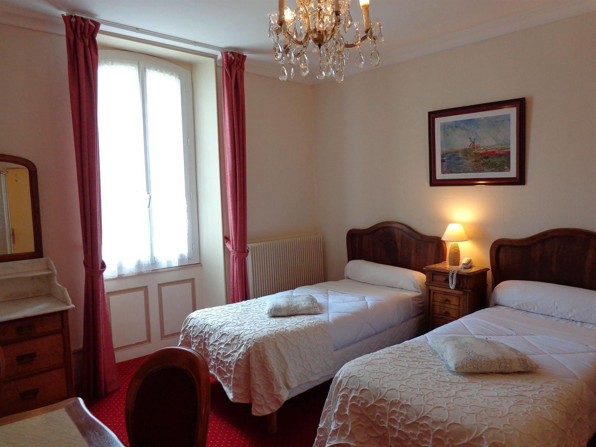 Hotel Continental Evian-les-Bains Ngoại thất bức ảnh